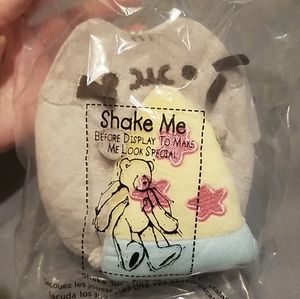 Winter 2020 Pusheen Box Exclusive Plush!